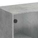 bogreol med låger 136x37x142 cm konstrueret træ betongrå