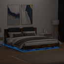 sengeramme med sengegavl og LED-lys 180x200 cm røget egetræ