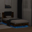 sengeramme med sengegavl og LED-lys 90x190 cm røget egetræ