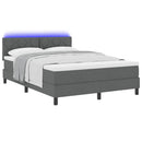 Box spring seng med LED-lysstrimler Mørkegrå 140 x 200 cm Stof