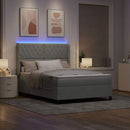 Box spring seng med LED-lysstrimler Lysegrå 140 x 200 cm Fløjl