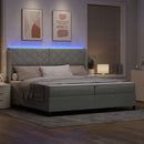 Box spring seng med LED-lysstrimler Lysegrå 200 x 200 cm Fløjl