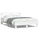 Sengestel med LED-lysstrimler Hvid 137 x 190 cm Konstrueret træ